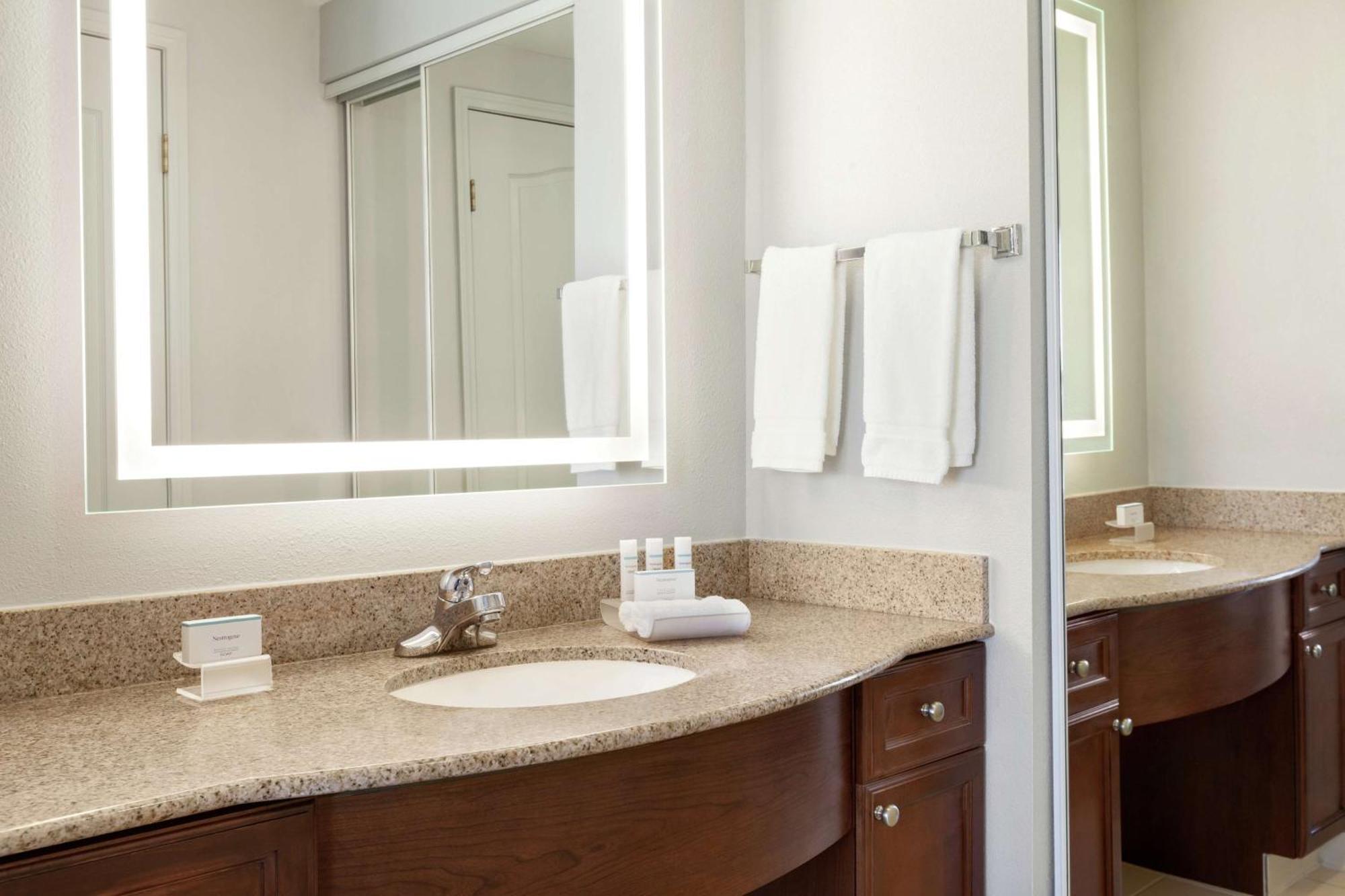 Homewood Suites By Hilton Sacramento/Роузвил Екстериор снимка